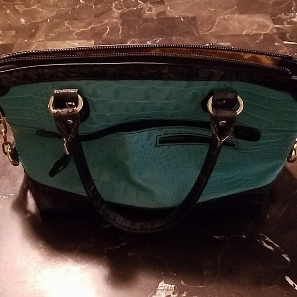 Sold - Picture 2 of 6